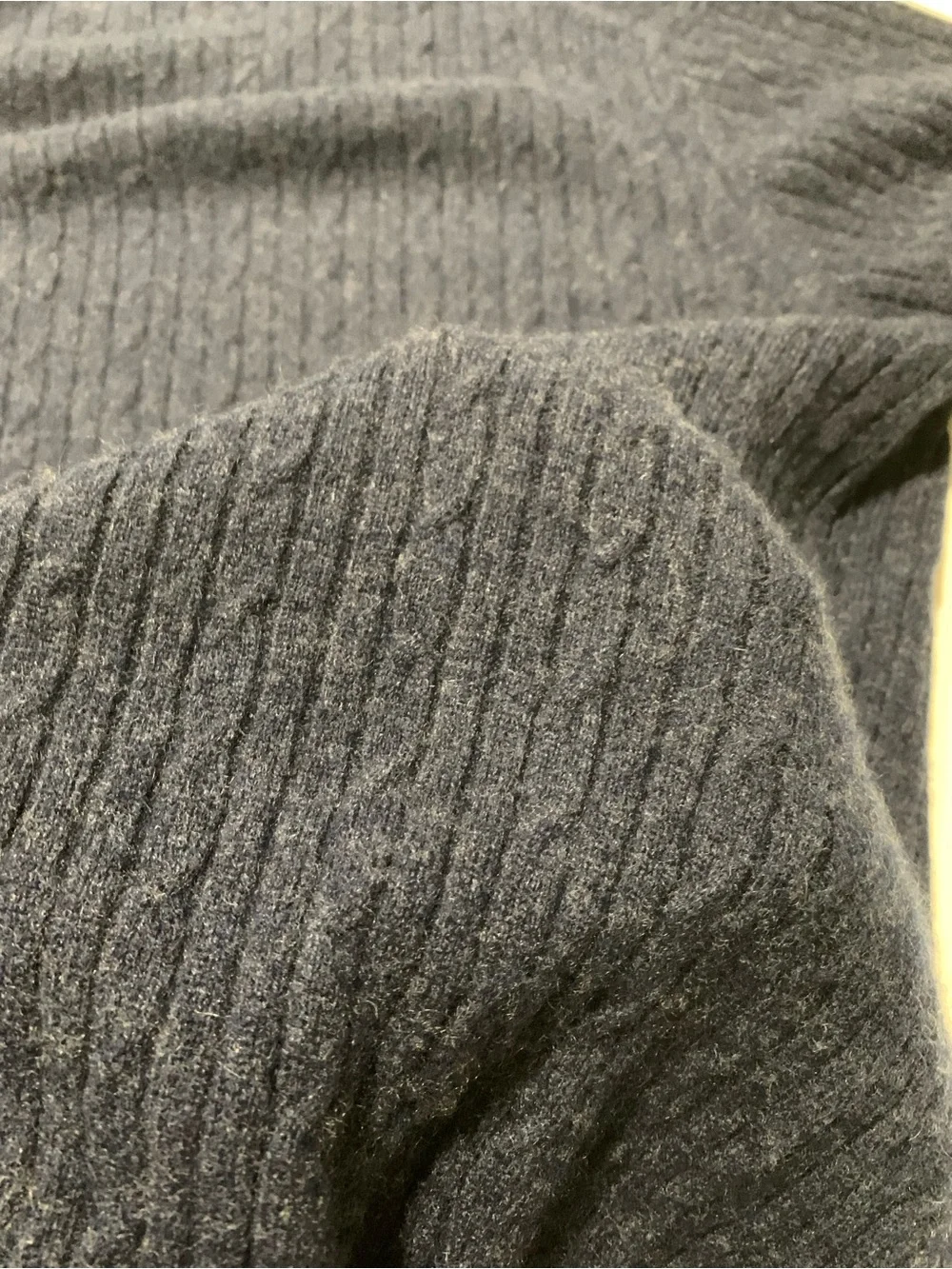Men’s Cozy Vintage Tasso Elba Navy Cashmere V-Neck Cable Knit Sweater Coastal, L